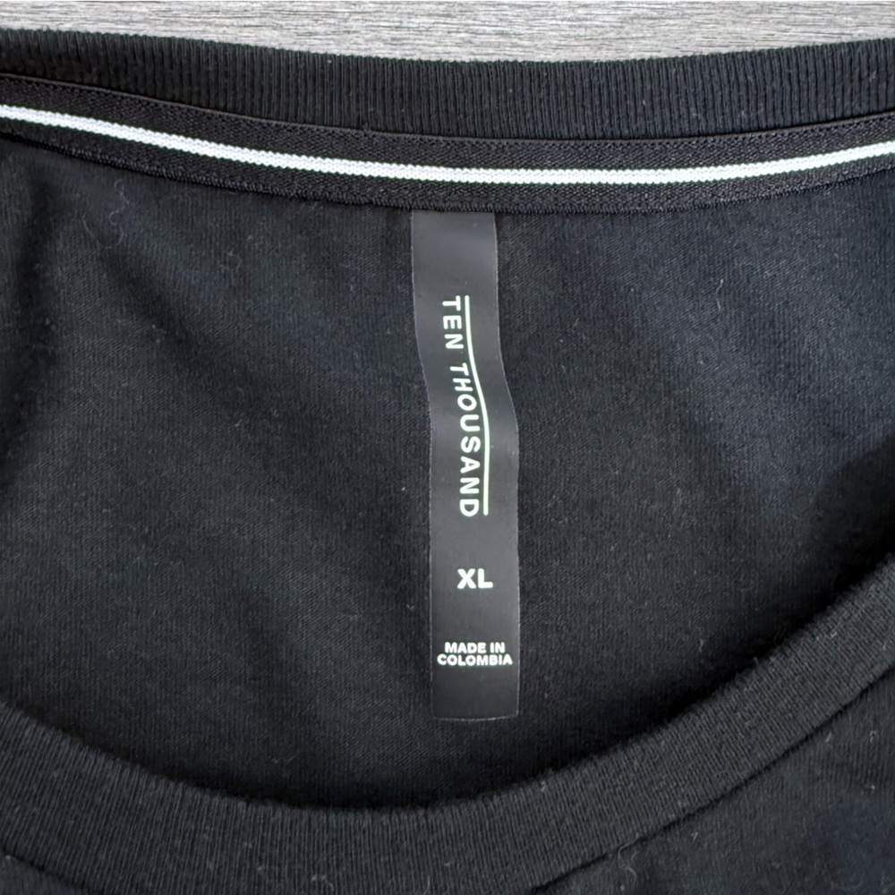 Ten Thousand Durable Logo T Shirt Black XL Short Sleeve Fitted TTKO25 Gym Run - Picture 5 of 11